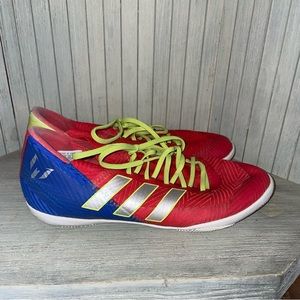 Adidas Messi Soft Soccer Sock Shoes with attached tongue Great Shape 5